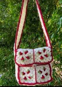 Crochet Strawberry 🍓 Sling Bag