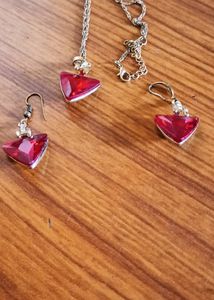 Red Vine Chain Pendant And Earrings