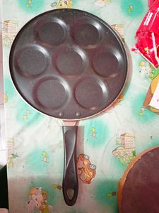 Appam Non Stick Pan With 7 Blocks