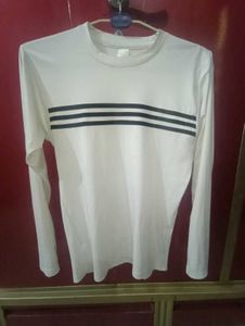 3 T-shirts- Navy Blue ,Green nd White