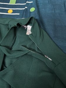 Green Long Sleeve Top