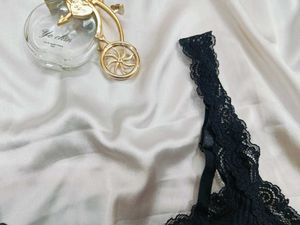 🇳🇿💫🎀Lace Trim Bralette