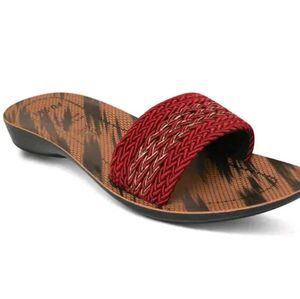 New Flipflop Women&#39;s Wear