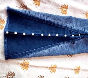 Floral Embroidered Jeans 🌸🌺🌷