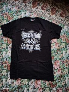 Bundle of 4 T-shirt!