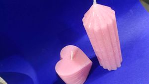 Light Pink Candles Set