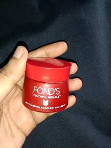 Pond&#39;s Youthful Miracle Cream