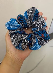 Hair Accessories ( Combo Of 6 Scrunchies)