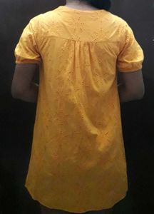 Yellow Eyelet Button-Down Top🌻🎧