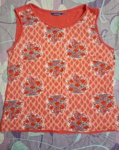 💥 PRICE DROP💥Coral Colour Rayon Top