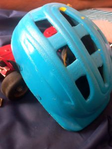 Adjustable Skates With Free Helmet