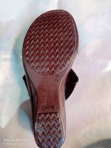 Beautiful Heel Available Perfect For Office