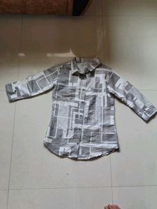 Grey Patterned Button-Up Shirt