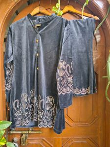 Embroidered Velvet Kurta Coord Set