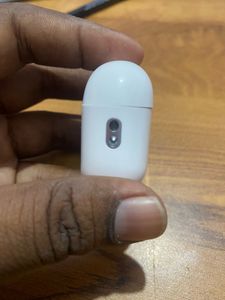 Display AirPods