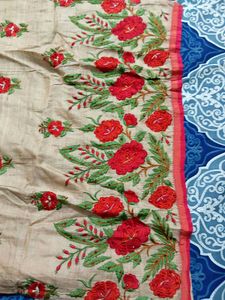 Elegant Floral Embroidered Kurta