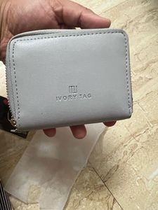 New Ivory Tag Heart Applique Gray Wallet