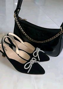 Pinteresty Black Kitten Heels 👠