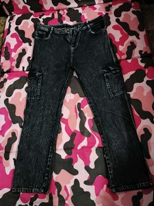 H&amp;M Black Cargo Jeans