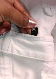 White Straight Leg Pants(jeans)