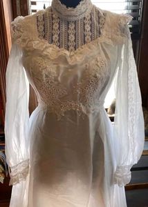 Lace Vintage Wedding Dress/ Gown Fixed Price