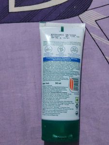 Himalaya Brightening Vitamin C Face Wash