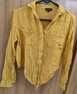 ✨Mustard Yellow Tie-Front Top✨