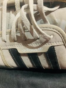ADIDAS GRAY SUEDE BLACK STRIPED SHOES