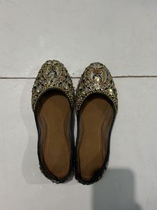 Embroidered Indian Slippers
