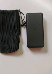 Spigen ArcPack 30000mAh Power Bank, PD3
