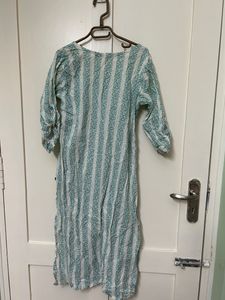 Simple Kurti Size XS