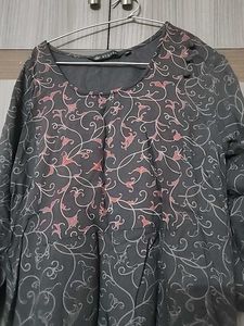 Avaasa Gray Kurti