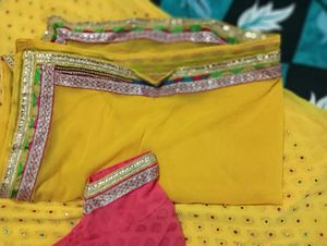 Haldi Lahenga With Pankha Bell