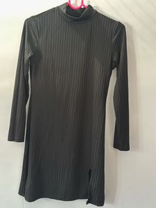 Chic Black Ribbed Mini Dress
