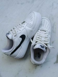 Nike Air Force 1 Sneakers