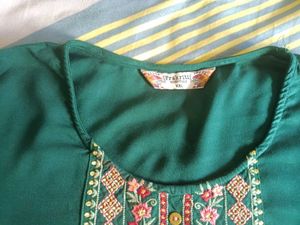 Elegant Green Comfortable Kurta