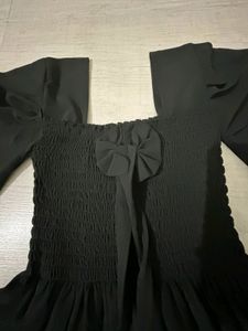 BLACK KOREAN TOP