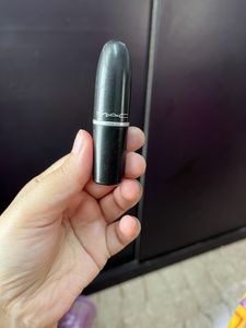 MAC Speak Louder Lipstick