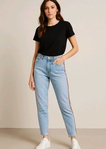 Light Wash Jeans with Side Detail