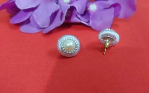 Earrings/ Studs