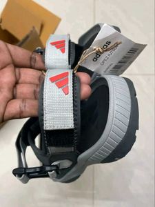 Adidaz Opez Sandal UK 9 New Condition