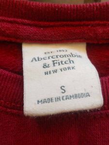 Fitch Burgundy Sweatshirt