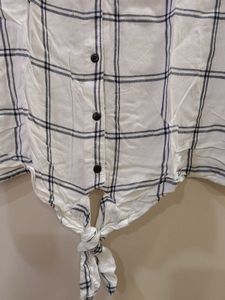 Zudio White Crop Shirt With Black Lining