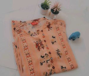Peach Floral Rayon Tunic – Elegant &amp; Breezy