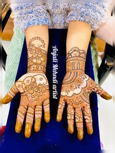 2 Mehndi Cones
