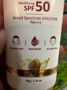 Tac sunscreen