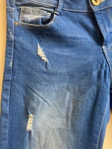 BLUE DENIM JEANS