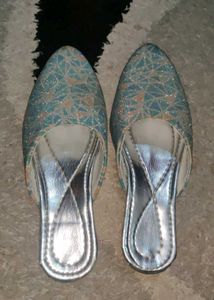 Stylish Flats & Sandals