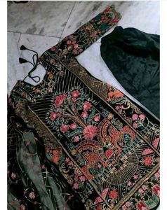 Black Bold Pakistani Heavy Suit