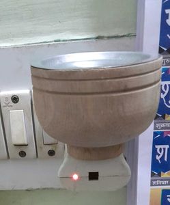 Buy 1 Kapoor Dani Get Another Free